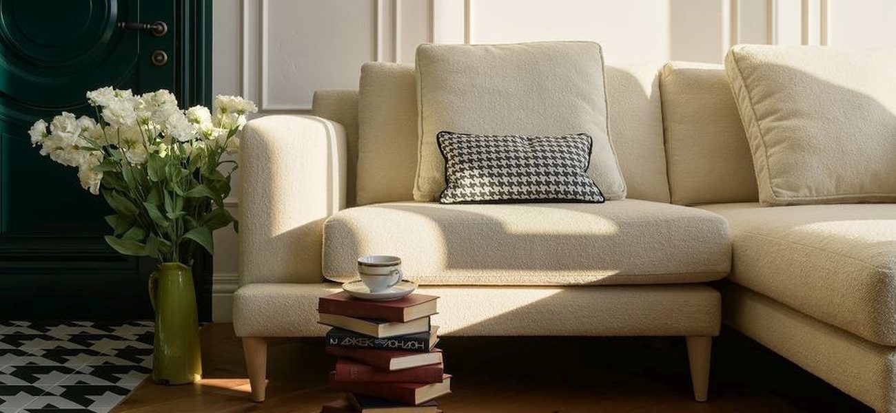 Private interior duplex apartment